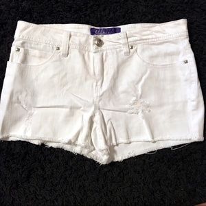 Junior White denim shorts size 9